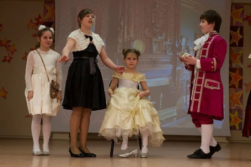 Дом творчества современник. Часы в детский сад спектакль золушка. театральный коллектив ,,творчество&quot; в ломоносовской гимназии. золушка спектакль кизильский дом творчества. вятские поляны школа 3 гимназия спектакль золушка.