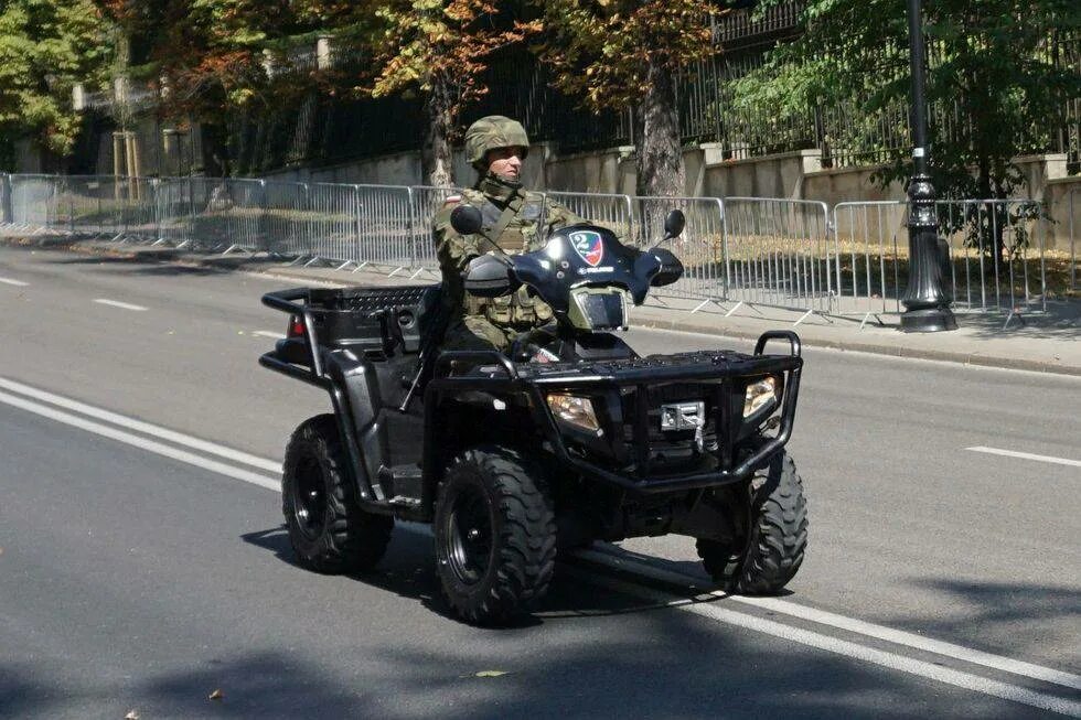 Военный квадроцикл. Военный квадроцикл Полярис. Военный квадроцикл России Polaris. Квадроциклы в Российской армии. Армейские мотовездеходы.