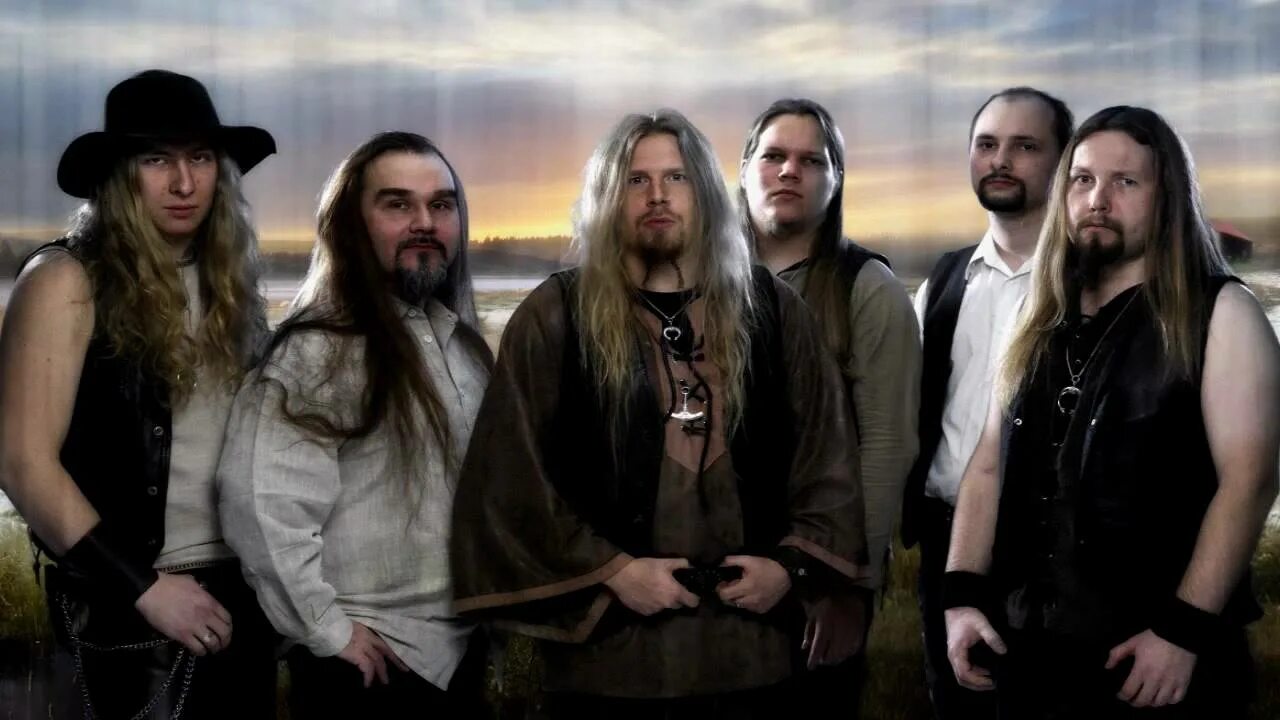 Группа korpiklaani. Korpiklaani rankarumpu. Группа korpiklaani. Группа korpiklaani. Korpiklaani слушать.