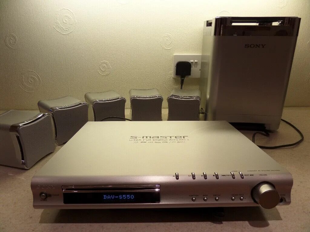 1ch full digital amplifier. Sony s-master digital amplifier домашний кинотеатр. S master digital. Sony dav-dz250m. Сони s master digital amplifier.