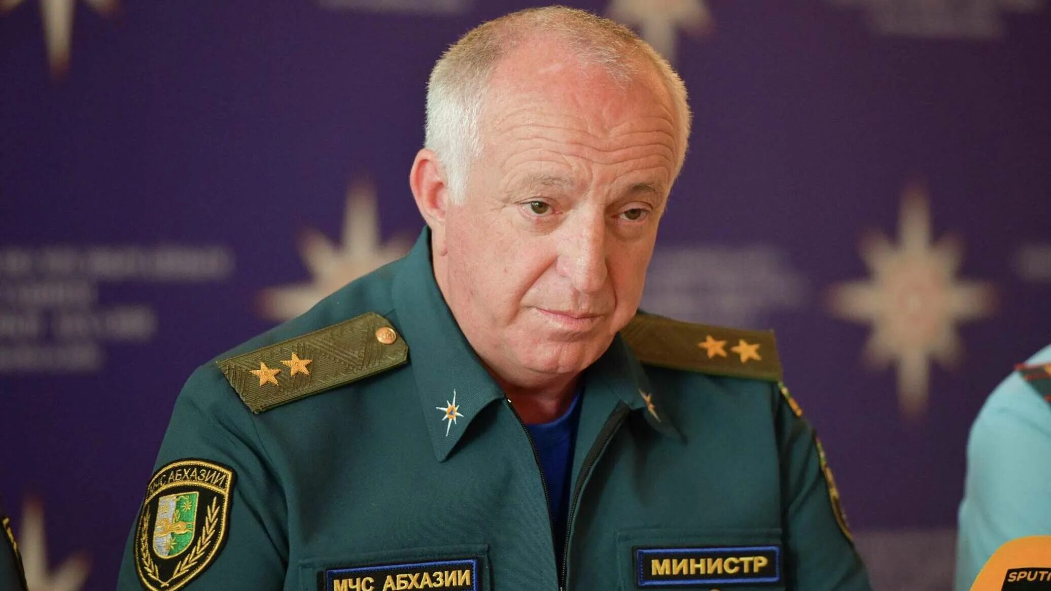 Мчс абхазии. Мчс абхазии квициния. лев квициния. министр мчс абхазии лев. глава мчс абхазии.