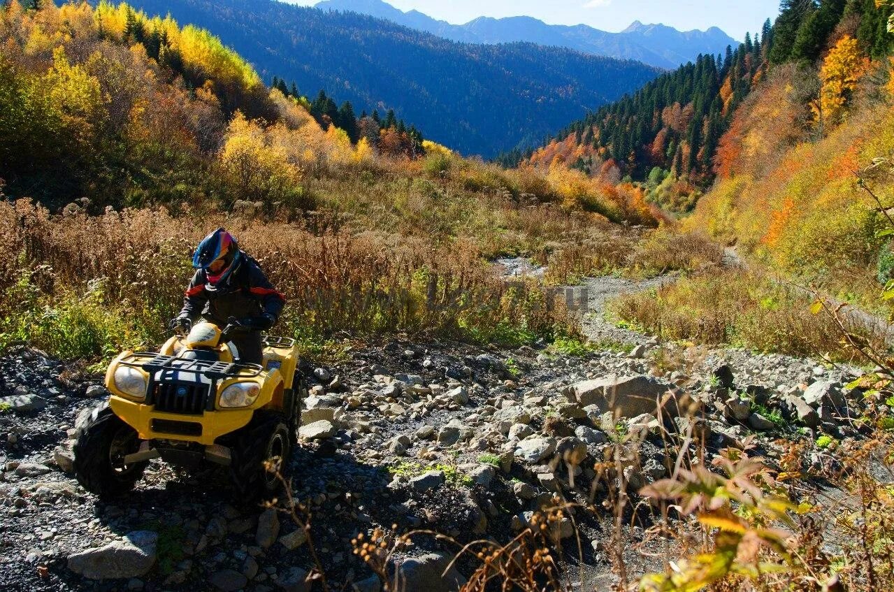 Катунь алтай квадроциклы. Стелс квадрик горная?. Прогулки на квадроциклах. Ямаха гризли 700 на обои. Экскурсии на квадроциклах архыз.