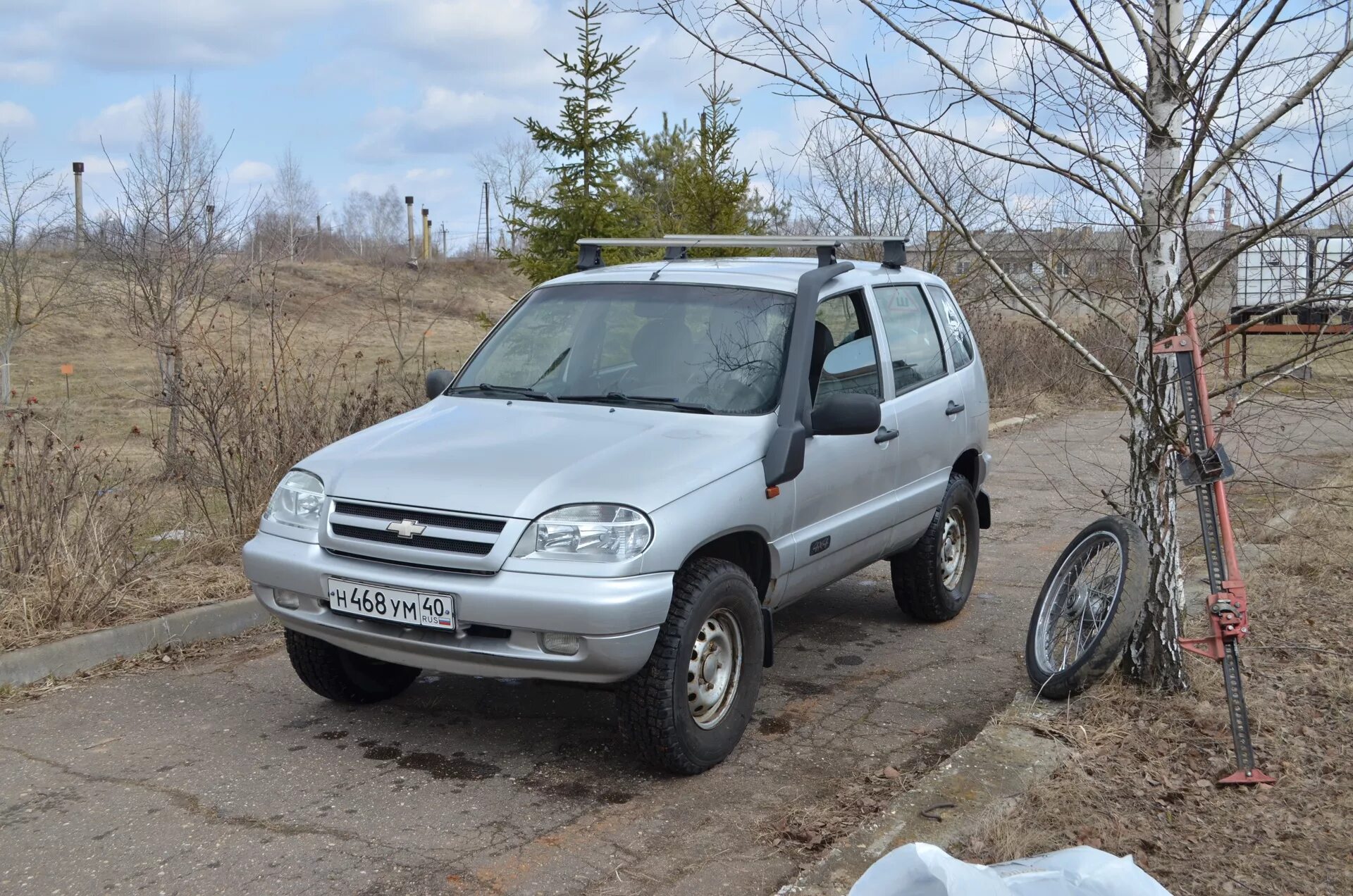 Нива на пилигримах. 235 75 15 на ниву. Кама и-520 пилигрим на ниву шевроле. Safari 540 на ниву. 225 85 15 на ниву.