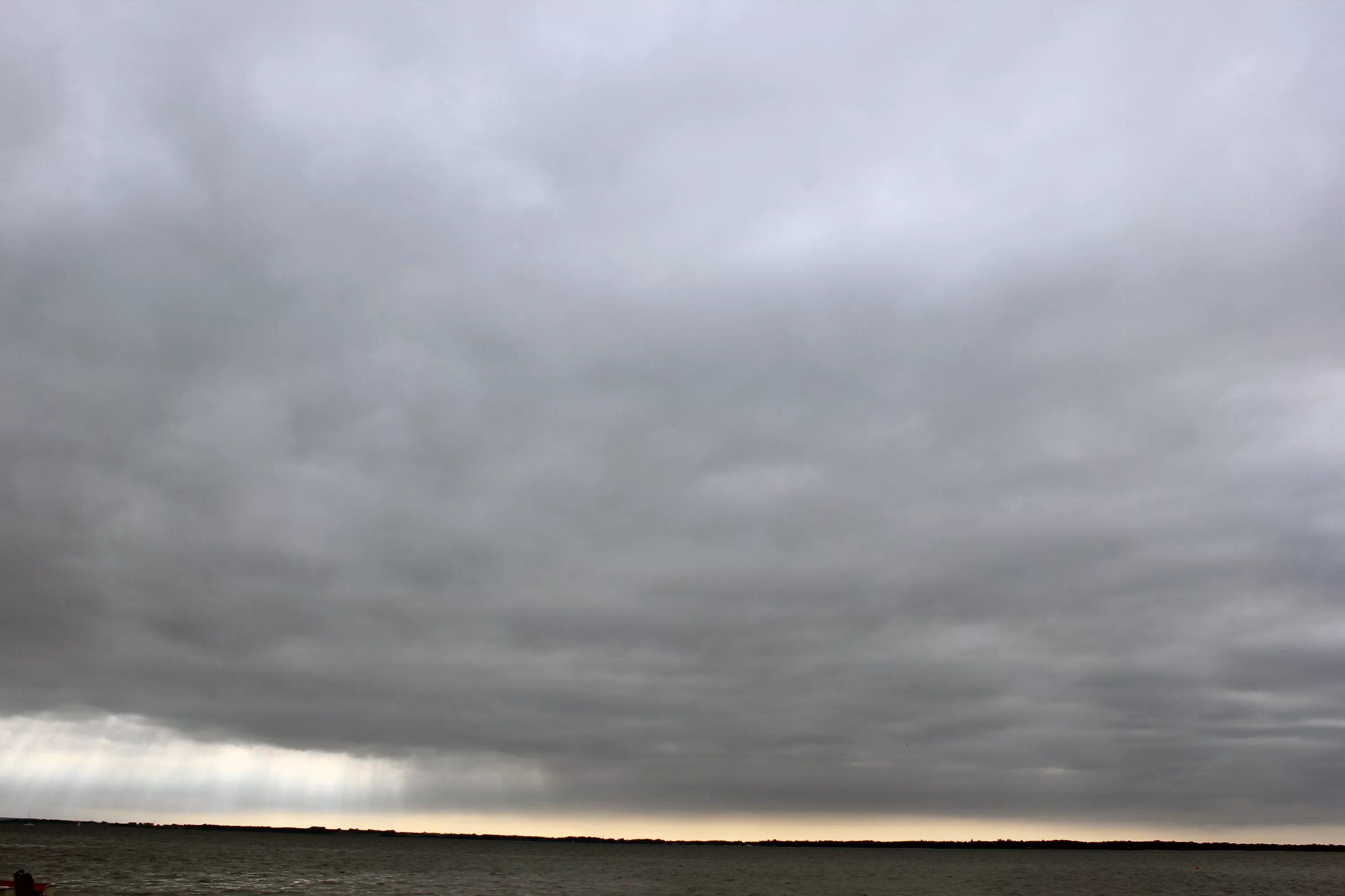 Слоистые облака осадки. Слоисто-дождевые (nimbostratus, NS). Слоисто дождевые облака. Слоисто-дождевые облака – nimbostratus (NS). Перисто-Слоистые туманообразные.
