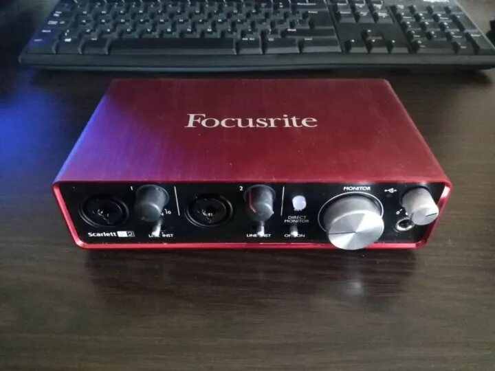 Звуковая карта focusrite 2i2. Focusrite scarlett 2i2 3rd gen. focusrite scarlett 2i2. focusrite scarlett solo 2rd gen. внешняя звуковая карта focusrite scarlett 2i2 3rd gen.