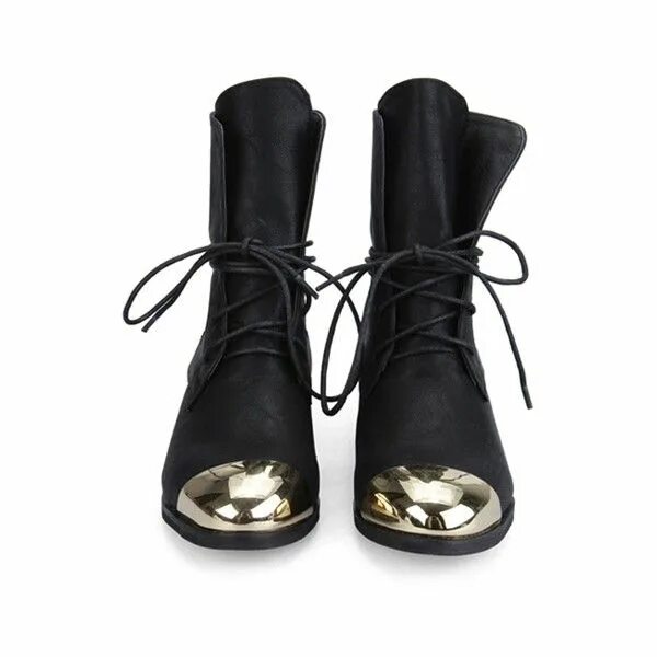 Купить ботинки с металлическим носком. Ботинки Zara металлический носок. Ботинки с металлическим носком женские. Ботинки с металлическими носами. Женские ботинки с металлическим носом.