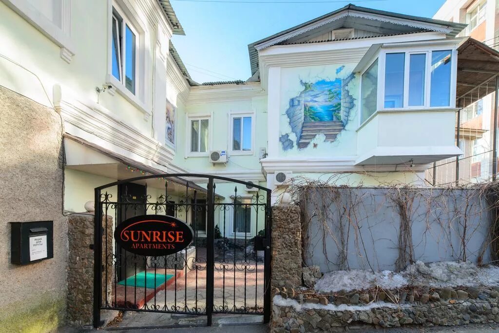 Апарт-отель "sunrise" sunrise apartments информация. Фонтанная комната. Фонтанная 59 владивосток. Санрайз владивосток. Bay view apartments владивосток.