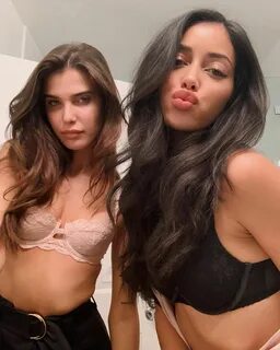 Cindy Kimberly on Instagram: "roomiesss @charlottedalessio" .