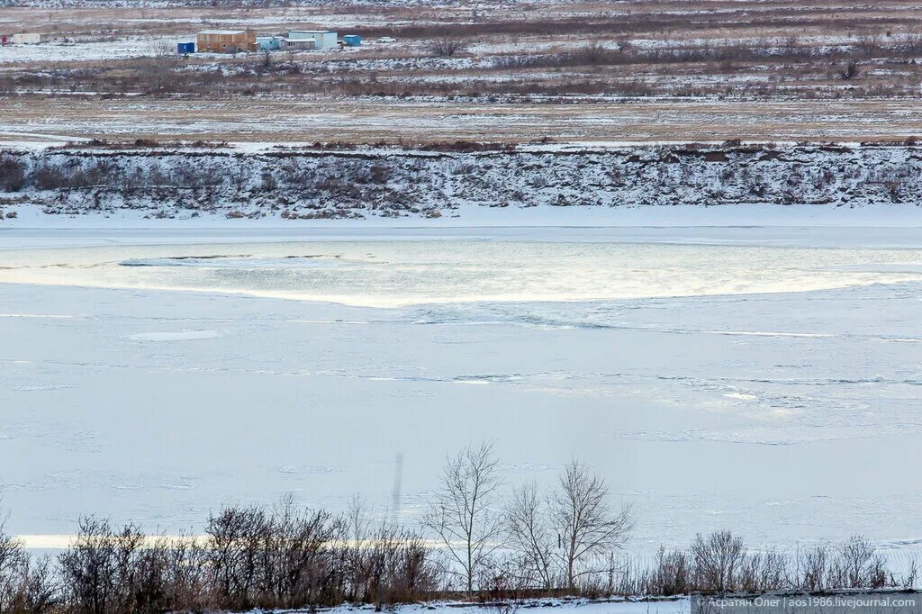 Начала ледостава. Ледостав Томь. Замерзшая река Томь. Река Томь зима. Река Томь зимой.