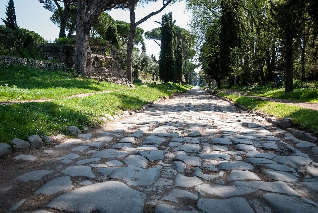 Ancient way. Аппиева дорога в древнем Риме. ВИА Аппиа Рим. Дороги древнего Рима. Аппиева дорога. ВИА Аппиа дорога.