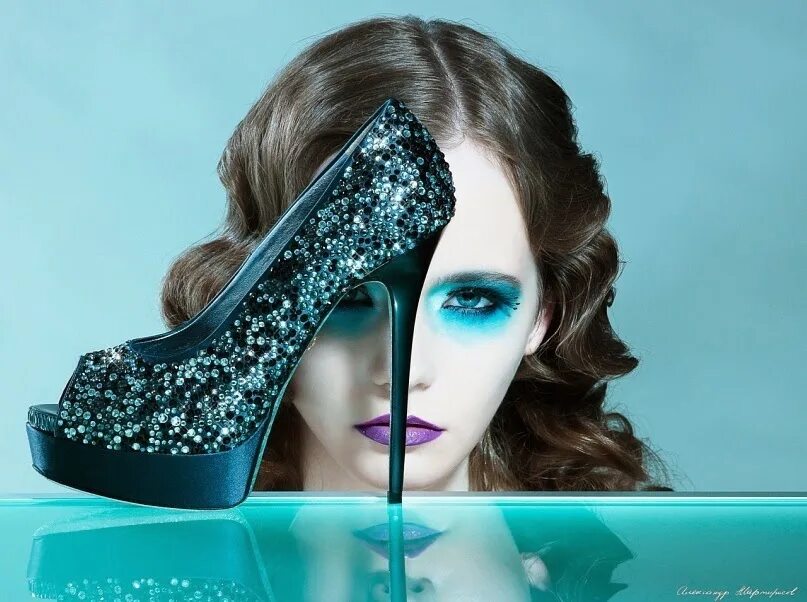 Mania grandiosa гранд палас. Манию грандиоза. Манию грандиоза. Мания грандиоза. Anna maniani обувь официальный сайт.