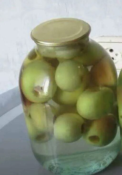 Компот из целых яблок на зиму. Яблочный компот. компот из яблок на зиму на 3 литровую банку без стерилизации. компот из яблок на зиму на 3. яблочный компот на зиму без стерилизации.