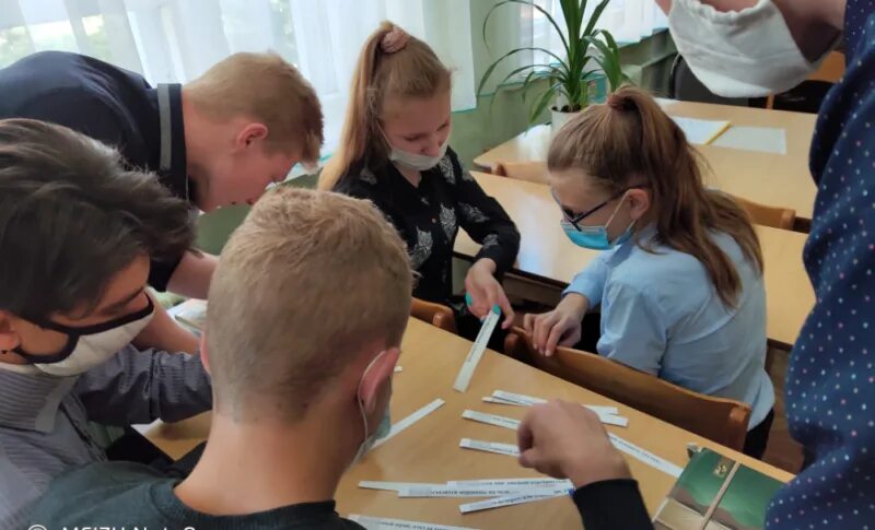 Работы студентов с урока. Работы студентов с урока. Студенты и технологии. Взрослый ученик. Идеи для интерактива на уроке физики.