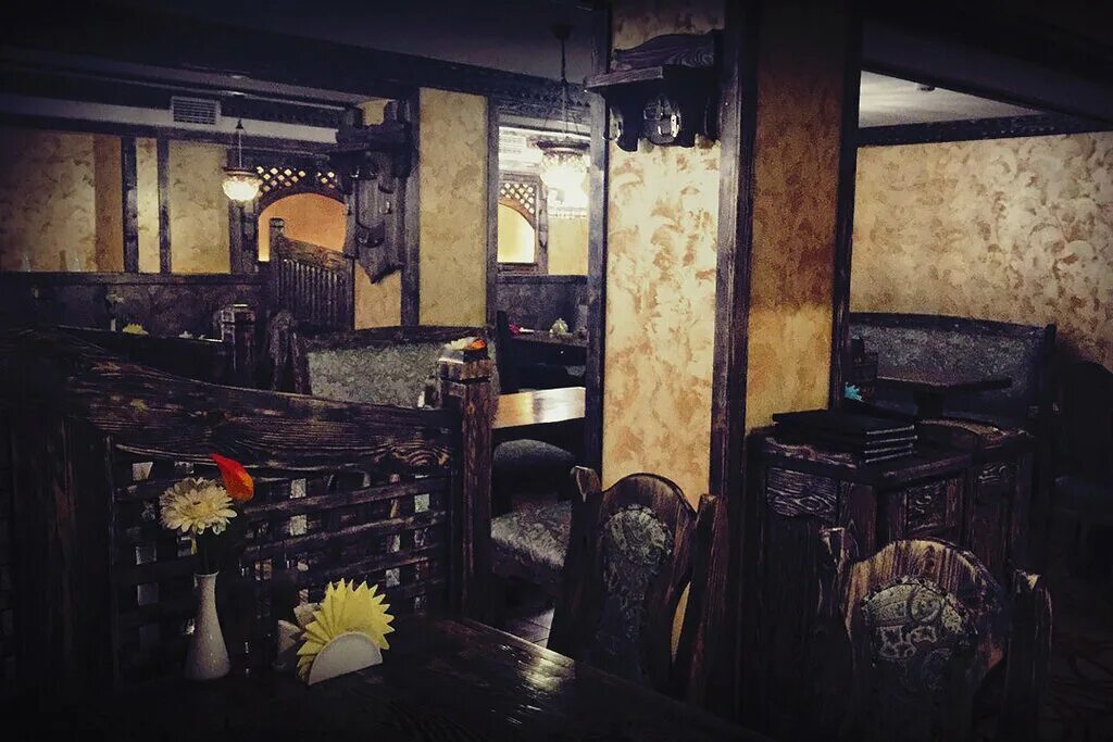 Чайхана халва ул коминтерна 16б. Халва чайхона люблинская. Чайхана халва на таганке. Халва чайхана метро таганская. Чайхана люблино.