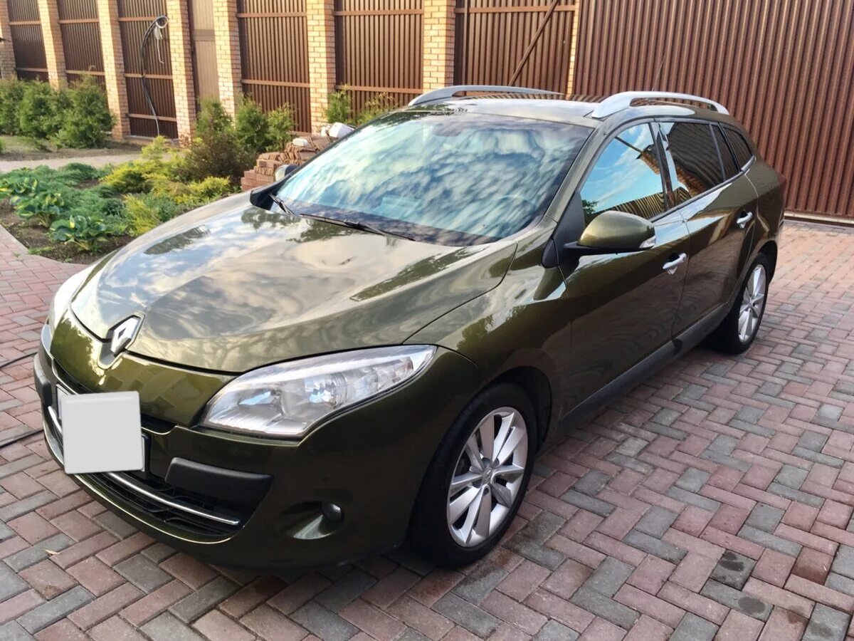 Рено меган 3 дизель 2009 года. Рено меган 3 дизель 2009 года. Рено мега универсал 2011. Рено меган 3 дизель 2009 года. Рено меган 2009 1.