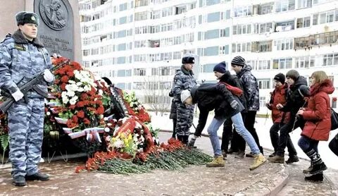 Март омон