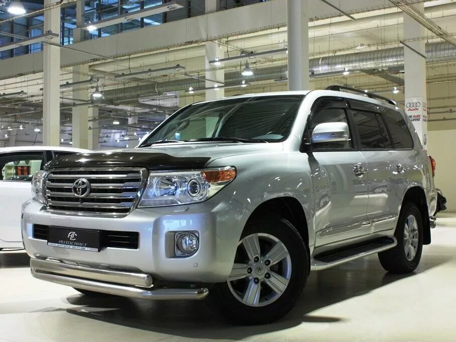 Toyota Land Cruiser 200. Тойота ленд Крузер 200 2014. Тойота ленд Крузер 200 серебристый. Toyota Land Cruiser 250.