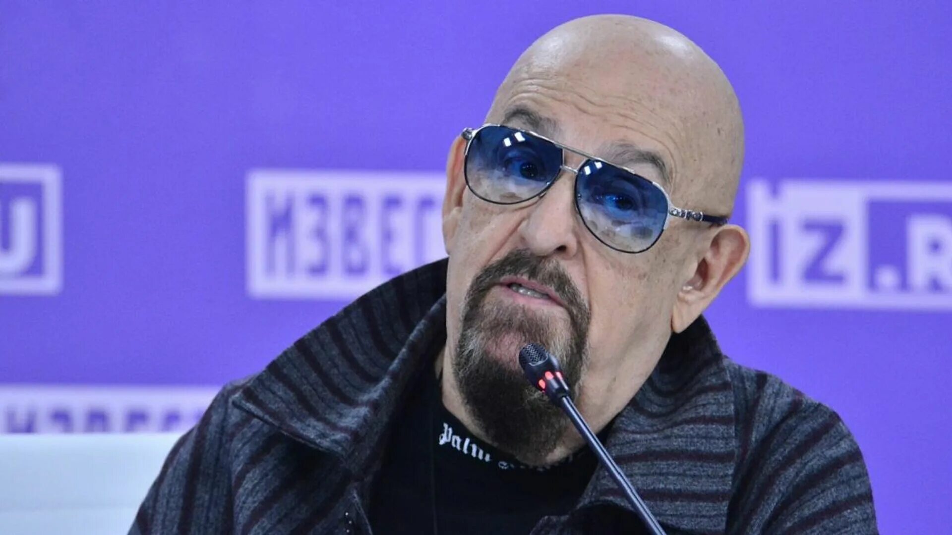 Шуфутинский внук. Шуфутинский в америке. Михаил шуфутинский 2023. Где живет шуфутинский сейчас 2023. Певец михаил шуфутинский.