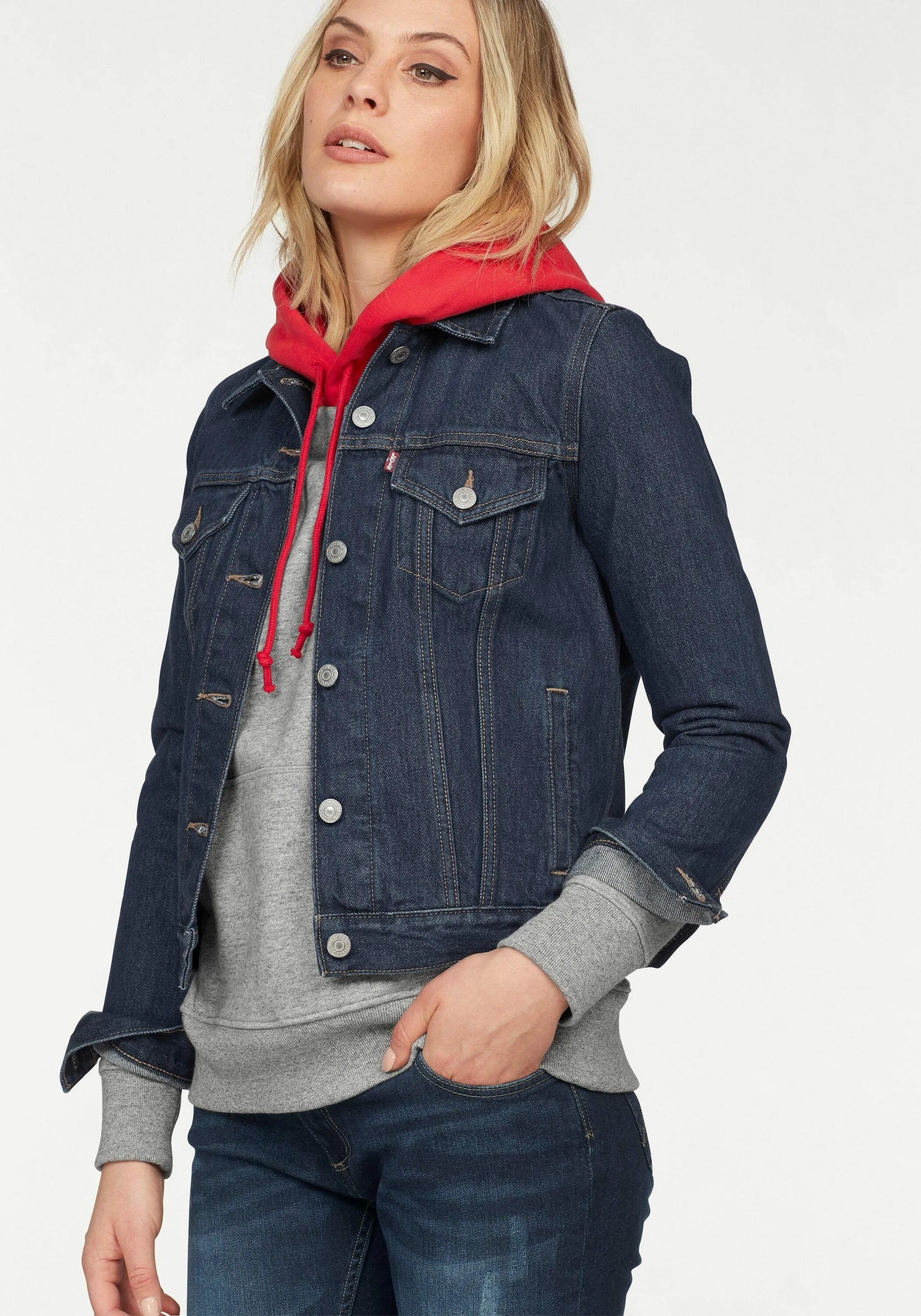 Джинсовая куртка levis женская темная. Куртка левис шерпа женская. Levis sherpa trucker jacket. Куртка levi's trucker jacket. Джинсовка женская levis.
