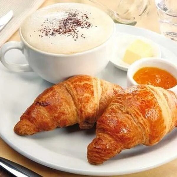 круассан кофейня. круассаны для кофеен. кофе и круассан. круассаны для кофеен. кофе и круассан.