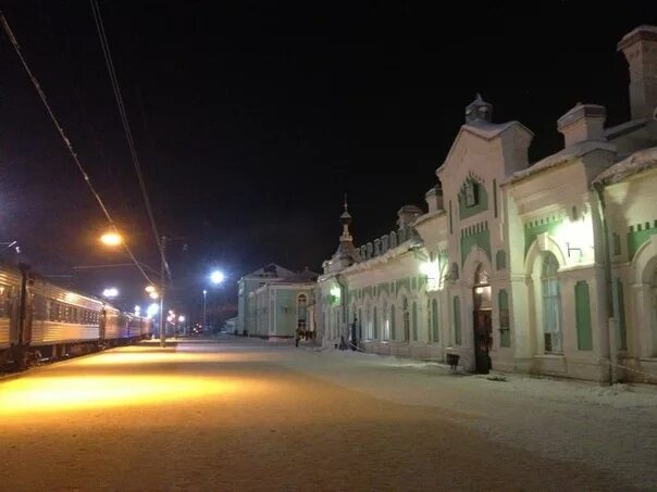 Жд череповец телефон. Ж/Д вокзал Череповец. Череповецкий вокзал. Вокзал станция Череповец. ЖД вокзал Череповец.