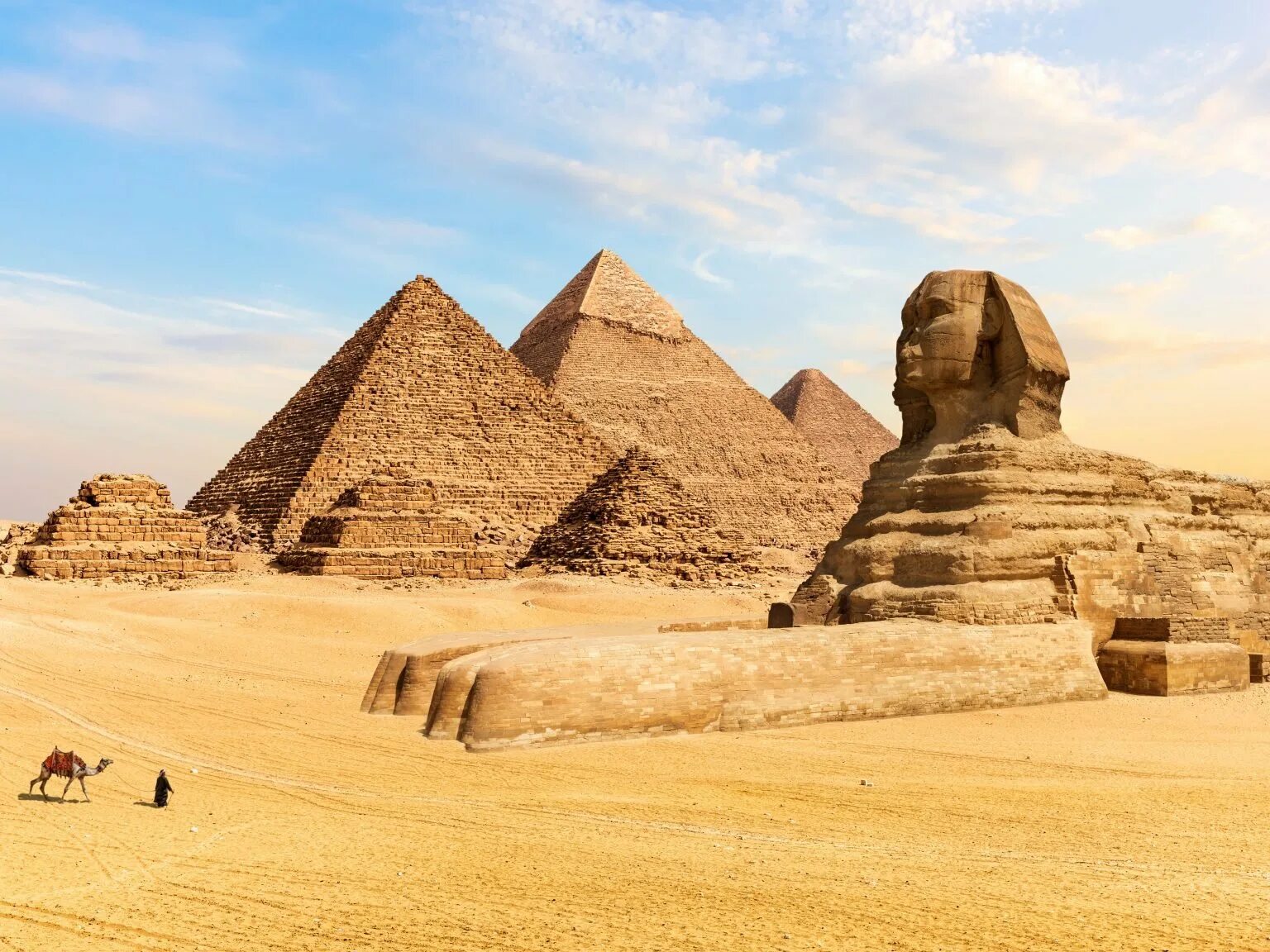 Misr piramidalari haqida. Пирамиды Гизы (Каир). Пирамида Гиза Египет. Пирамида Хеопса Каир. Пирамиды Гизы и сфинкс в Египте.