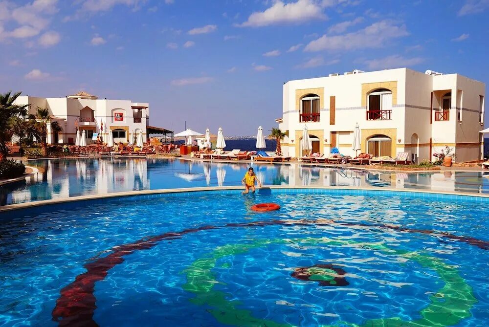 Park amphoras blu resort 4. Отель АЛОХА Египет Шарм Эль. Aloha Sharm Hotel 4*+Шарм Эль Шейх. Отиум парк Амфора Шарм-Эль-Шейх. Otium Park Amphoras Blu Resort (ex.Amphoras Blu Hotel) Шарм-Эль-Шейх Хадаба.