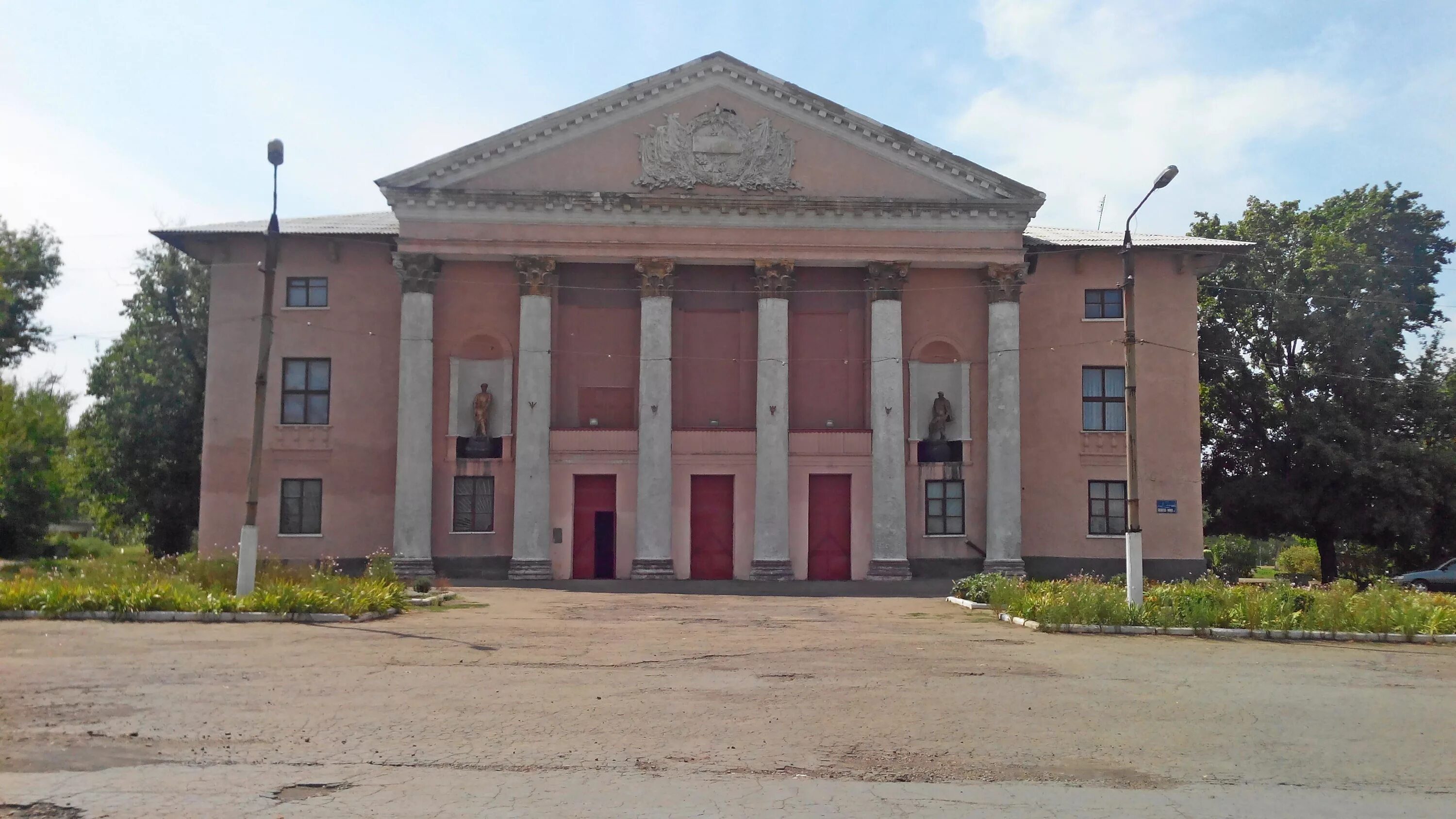 красный кут луганская область антрацитовский район. луганская область антрацитовский. антрацитовский район луганской области. луганская область антрацитовский. дк антрацит гуково.