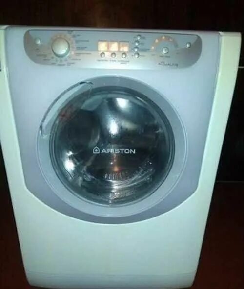 Hotpoint ariston 105 стиральная. Hotpoint Ariston Aqualtis 6 кг. Стиральная машина Аристон AQSF 105. Стиральная машина Aqualtis 105. Стиральная машина Hotpoint Ariston аквалтис -aqsf051i.