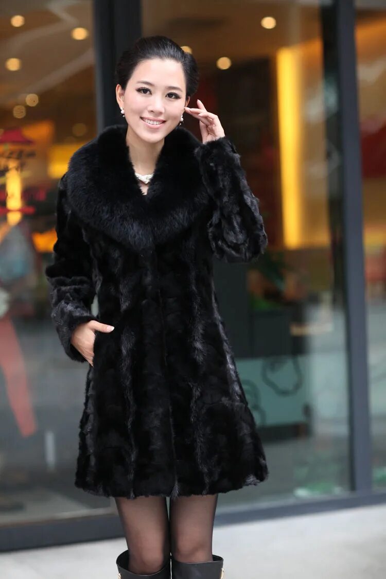 Норка одежда. Шубы женские зимние. Шубы женские зимние. Шуба норковая бабочка 2020. Норковая шуба на прозрачном фоне.