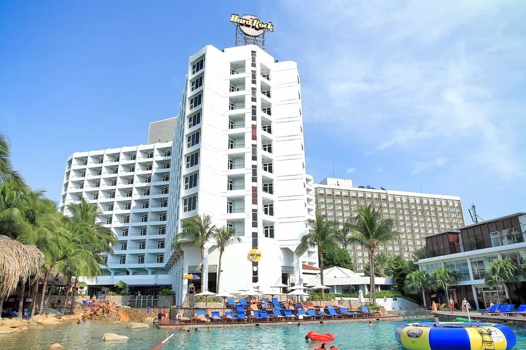 Rock hotel pattaya. Hard rock отель паттайя. hard rock тайланд. отель хард рок в паттайе фото. паттайя 4к.