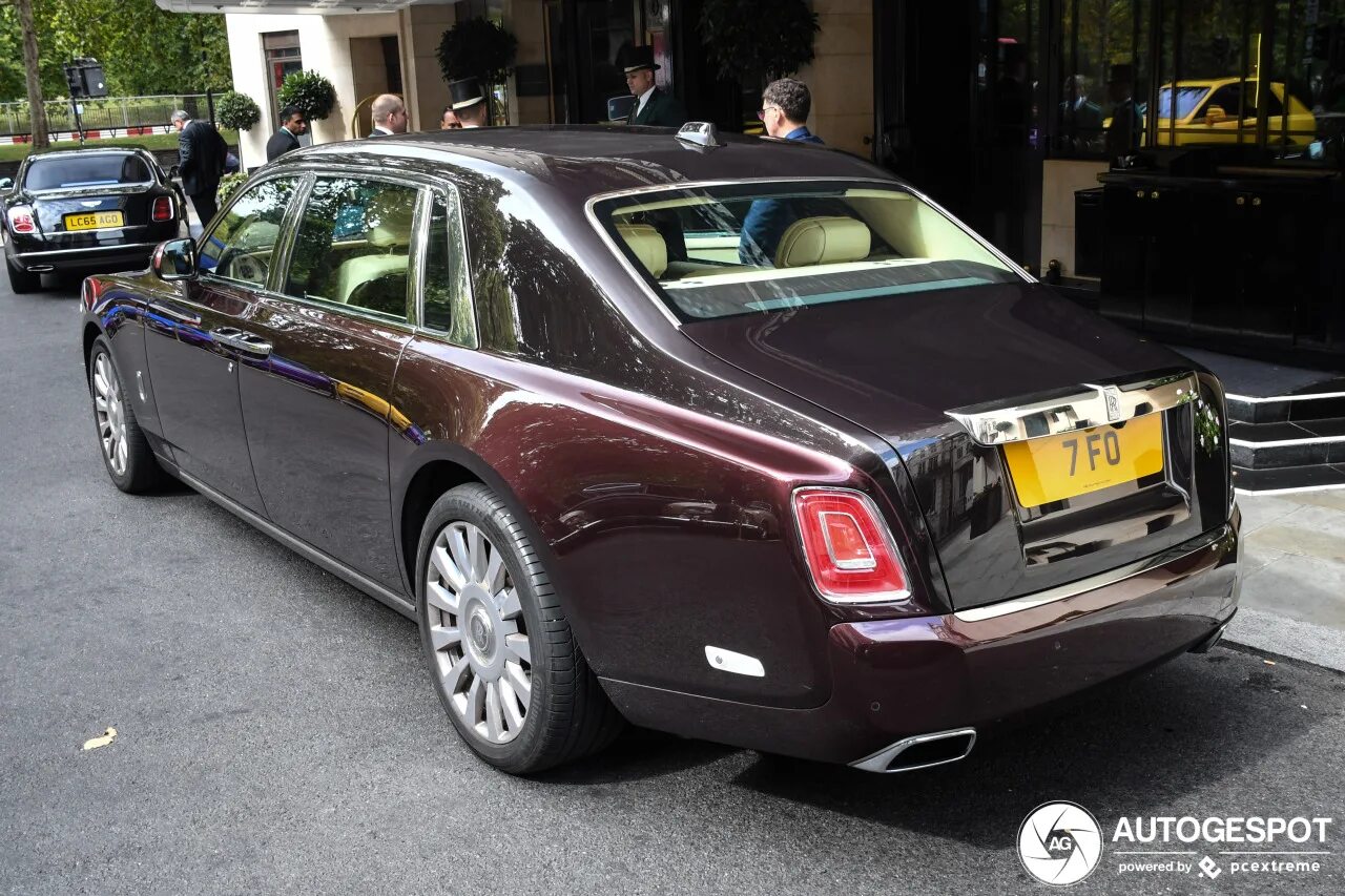 Rolls royce cullinan бронированный. Rolls royce phantom limousine 2022. Роллс ройс куллинан бронированный. Бронированный ройс. Бронированный ройс.