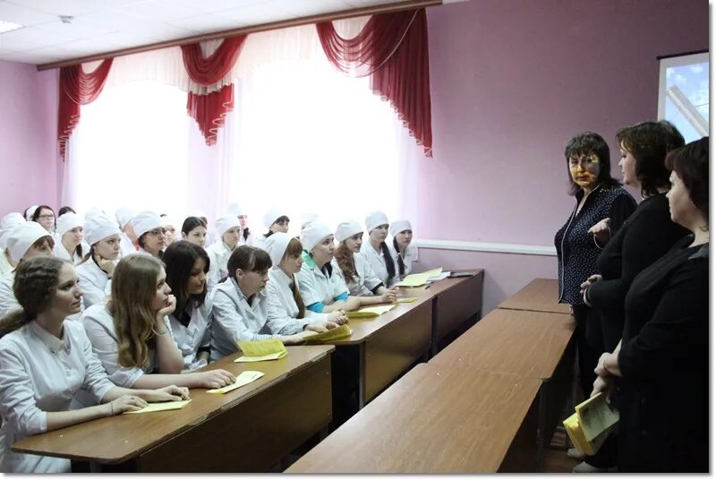 Чистопольское медицинское училище эмблема. Медицинский колледж чистополь. Чистопольский медицинский. Чистопольский медицинский. Чистопольский медицинский.