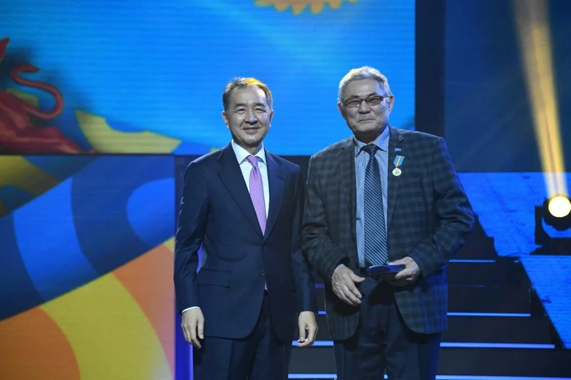 Герои независимости. Герои независимости казахстана.