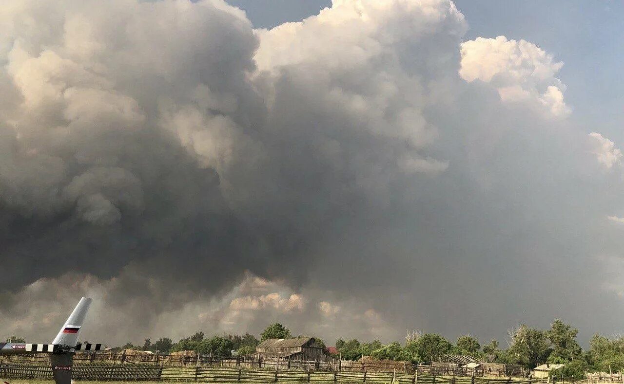 Погода лаптев лог алтайский край. Лесной пожар в Михайловском районе Алтайского края. Пожар в Угловском районе Алтайского края. Николаевка Алтайский край Михайловский район пожар. Пожары.