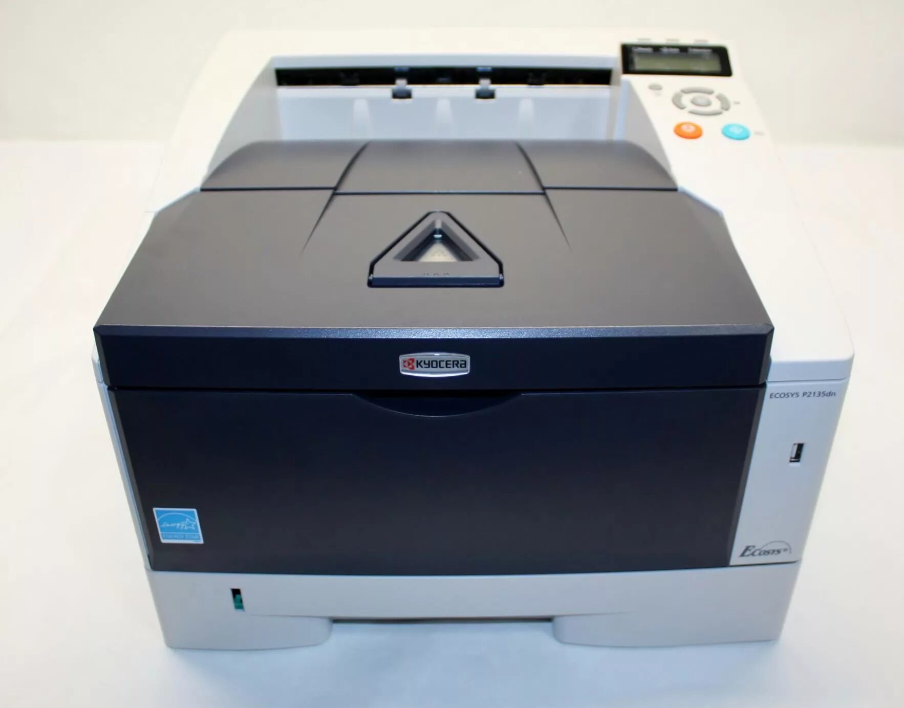 Принтер kyocera ecosys fs. Принтер ecosys p2135dn. принтер kyocera p2135dn. принтер куосера 2135. kyocera ecosys p2135dn a3.