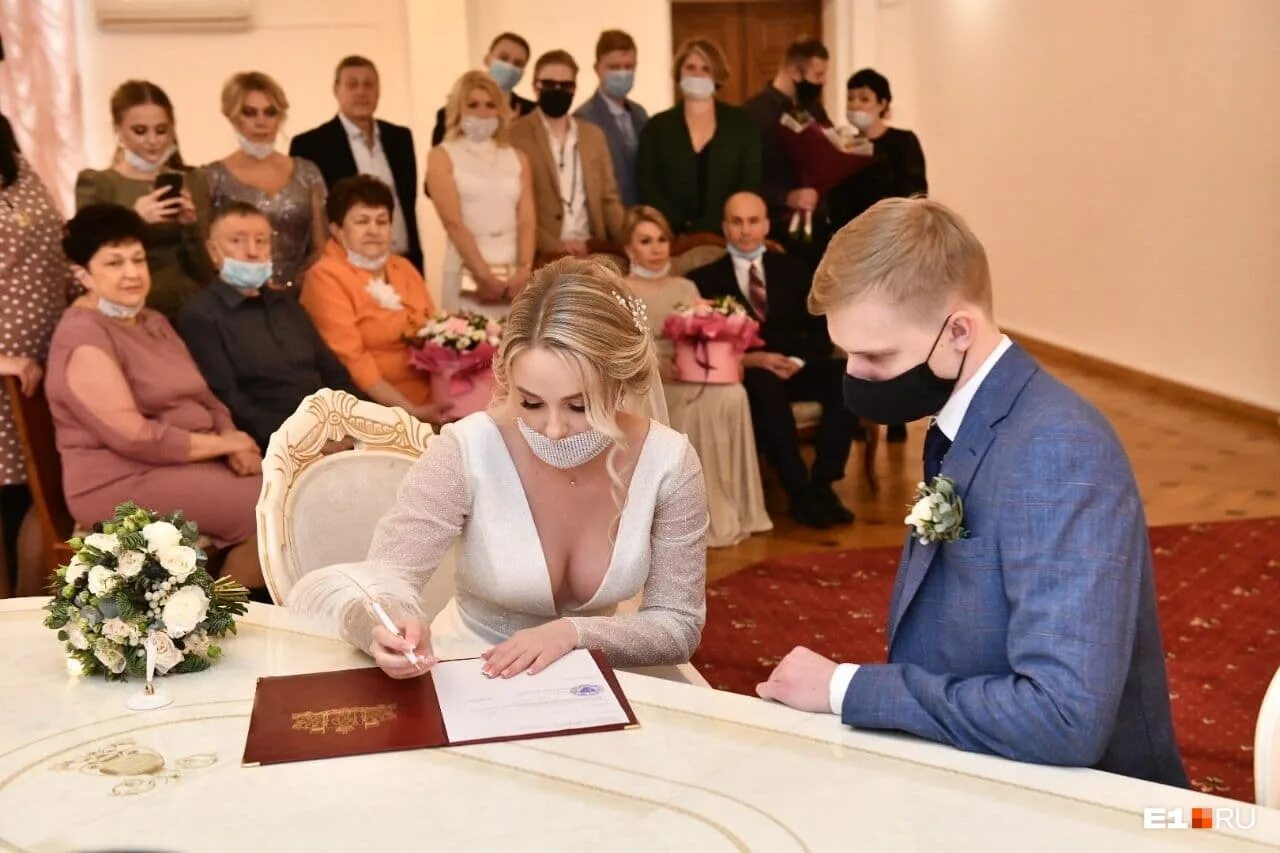 свадьба самойловой и джигана 2022. регистрация брака в москве. поженимся 12 декабря. свадьбы нины и константина. свадьбы 12 12 12 фото.