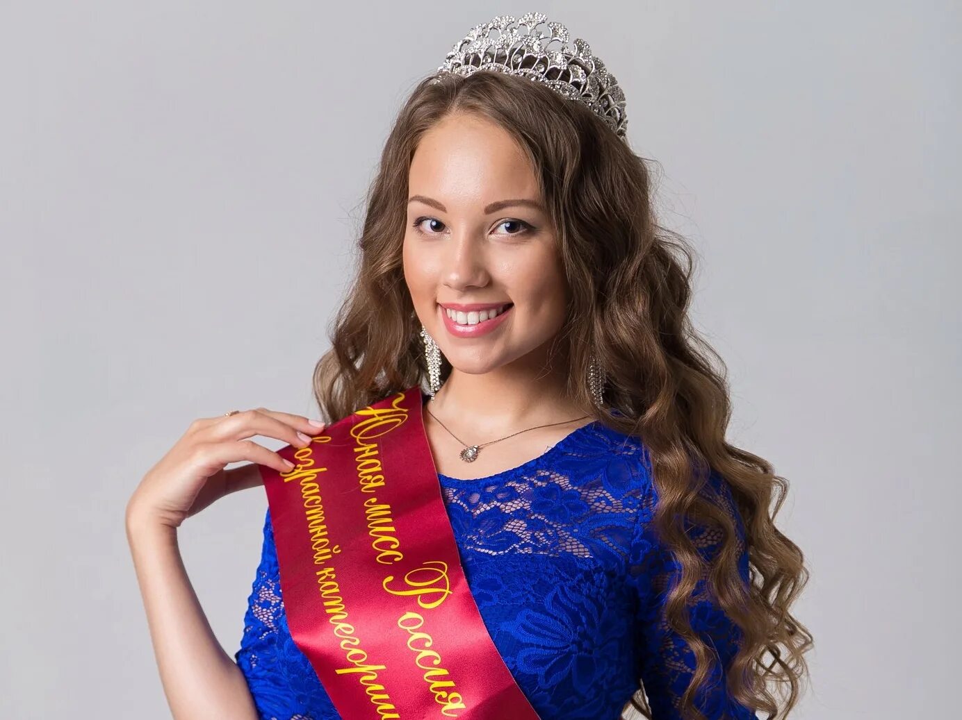 Миссис земной шар 2020 ксения кривко. Елизавета голованова мисс россия 2012 голая. Победительница "миссис сибирь-2016". Пегги гарабекян мисс. Users miss.