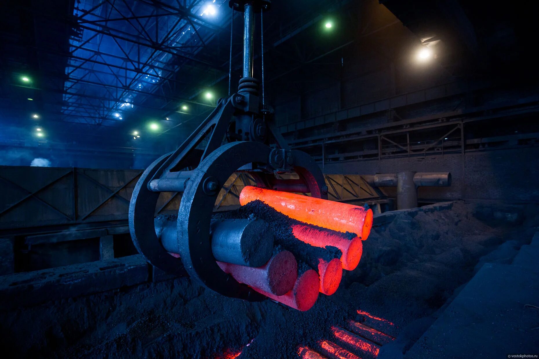 Индустрия красоты новокузнецк. Индустрия новочеркасск. Индустрия новочеркасск. Магазин индустрия красоты в уссурийске. Электродный завод новочеркасск.