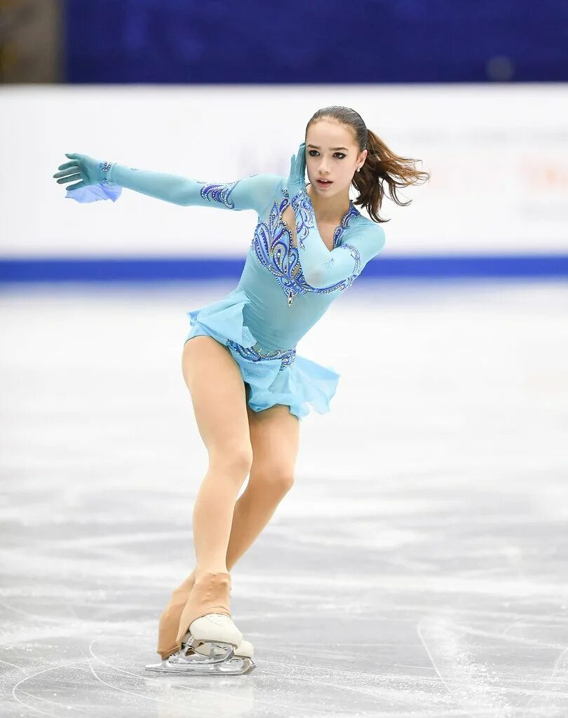 Фигуристка дарья садкова 2022. Садкова фигуристка биография. Садкова фигуристка биография. Елизавета берестовская давыдов. Дарья садкова фигурное катание.