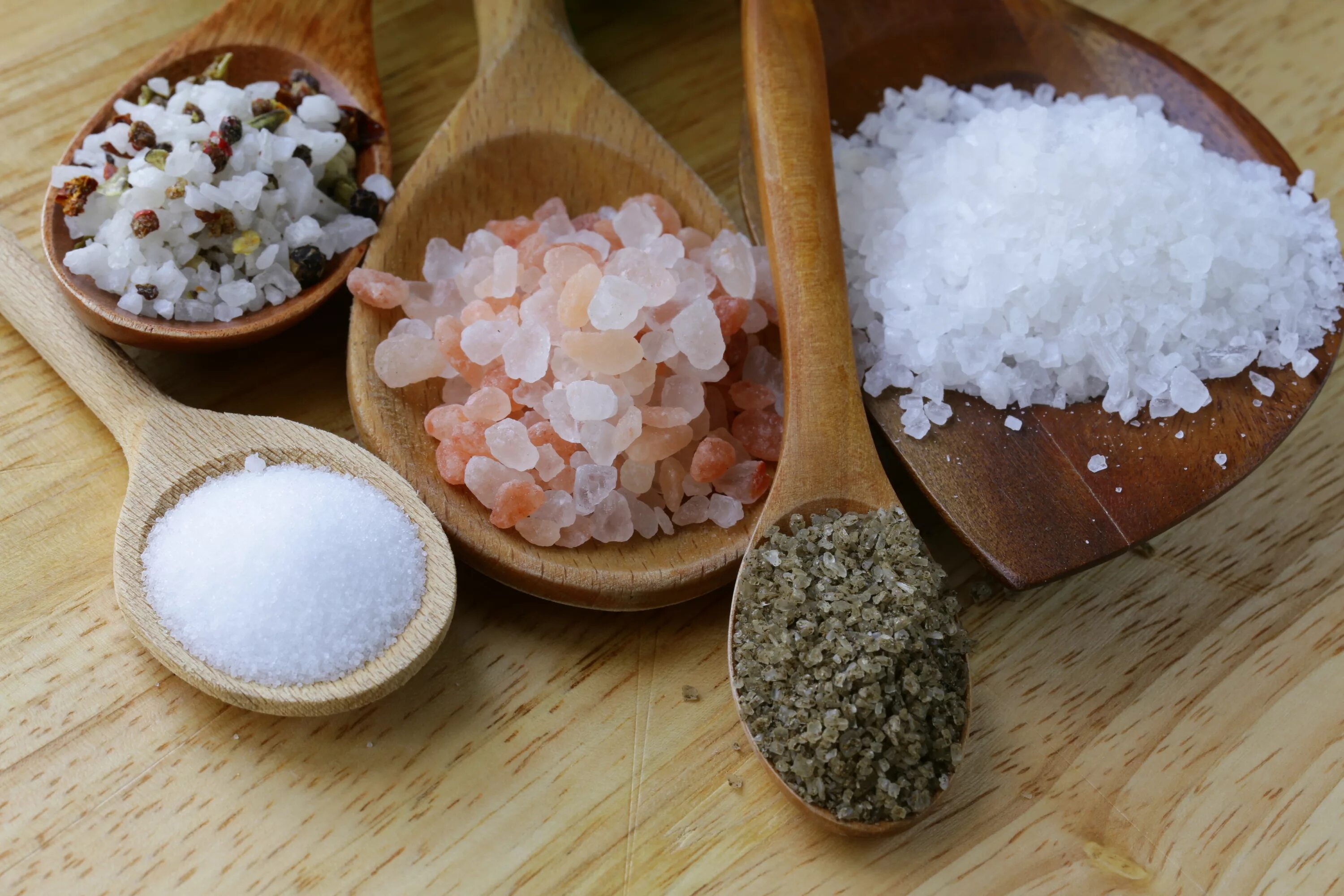 В каких продуктах используется соль. Соль. поваренная соль. соль в быту. соль для дошкольников.