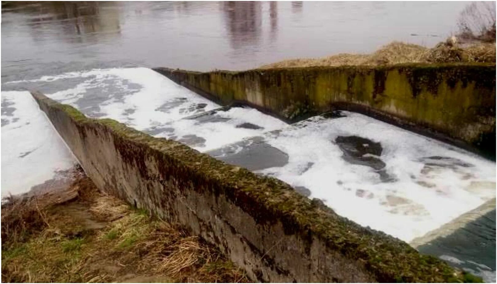 Вода в западной двине. Очистные сооружения Западная Двина. Водопад Западная Двина. Какая река в Витебске.