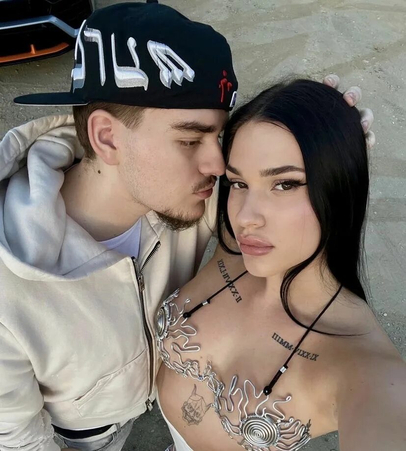 Yeat и его девушка. Девушка yeat. Yeat girlfriend. Девушка пэпера. Yeat girlfriend.