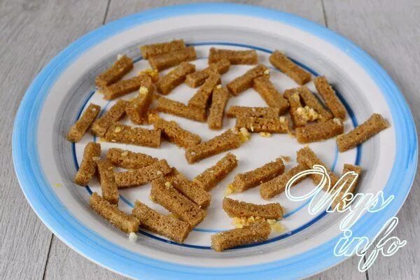 сухарики в микроволновке в домашних. можно ли сделать сухарики в микроволновке. можно ли сделать сухарики в микроволновке. сухарики в микроволновке быстро. сухарики из хлеба в микроволновке.