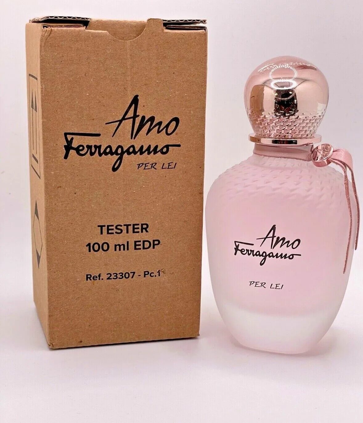 Amo ferragamo отзывы. Amo Ferragamo Парфюм. Сальваторе Феррагамо АМО. Salvatore Ferragamo Parfums. Amo Ferragamo Set for women.