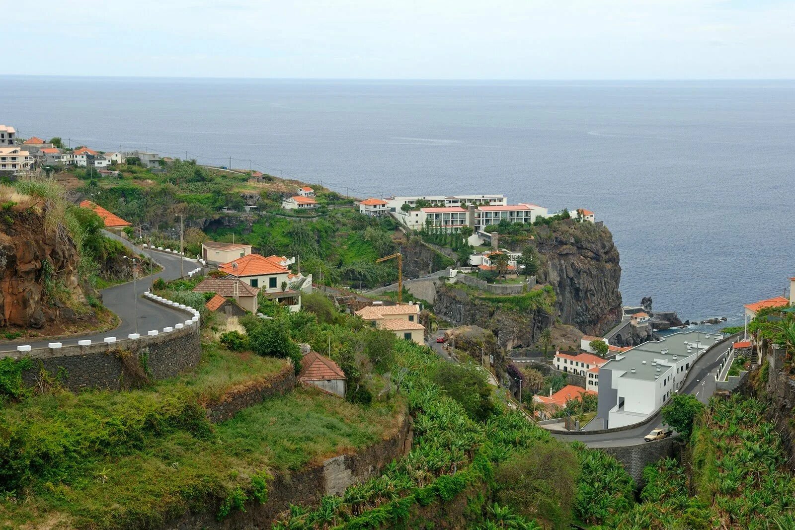 Мадейра Португалия. Архипелаг Мадейра, Португалия. Мадейра (автономный регион). Мадера остров Португалии.