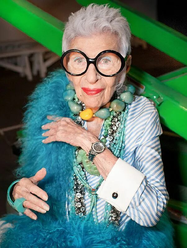 Iris apfel. Айрис Апфель. Модель Айрис Апфель. Молодая Айрис Апфель. Айрис Апфель 101.