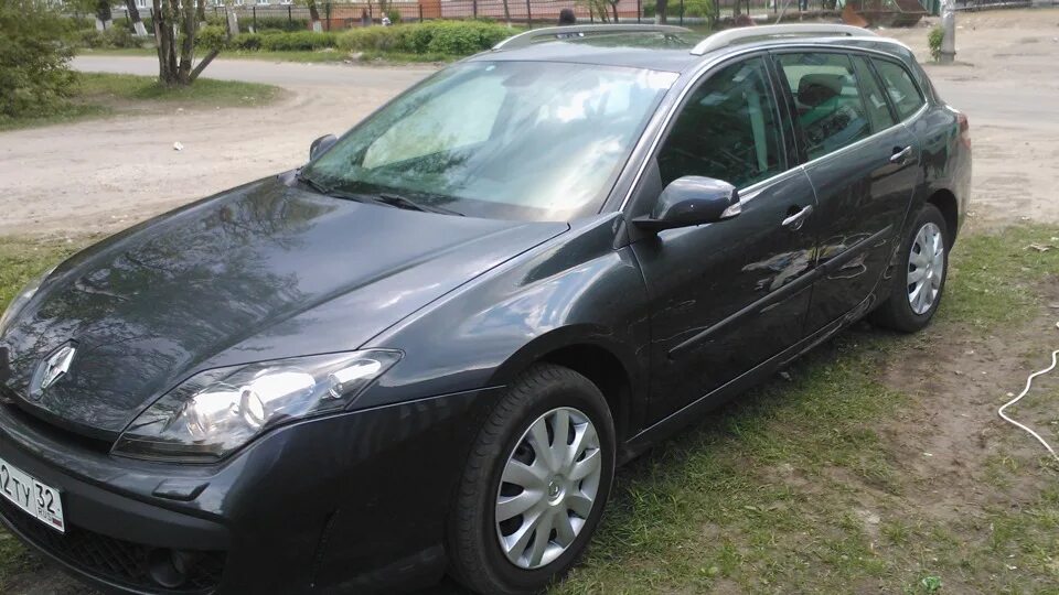 Рено лагуна 2010. 5 дизель. Рено лагуна 3 хэтчбек 1. Рено лагуна дизель отзывы. Рено лагуна 3 1.