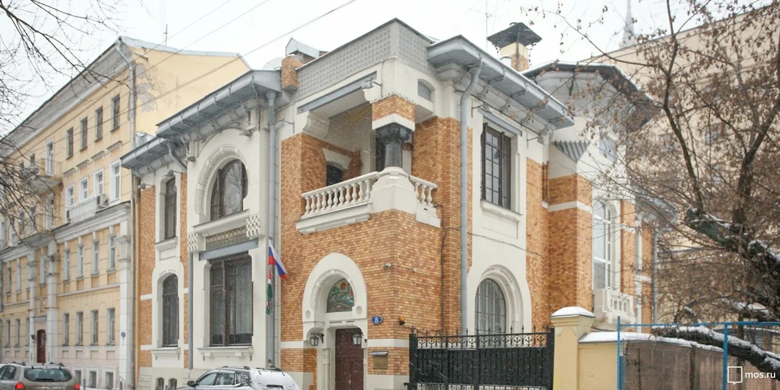 , арх. Особняк декабристов басманная. Усадьбы в центре москвы. Большая полянка, д. Дом миндовского на поварской улице архитектор л кекушев.