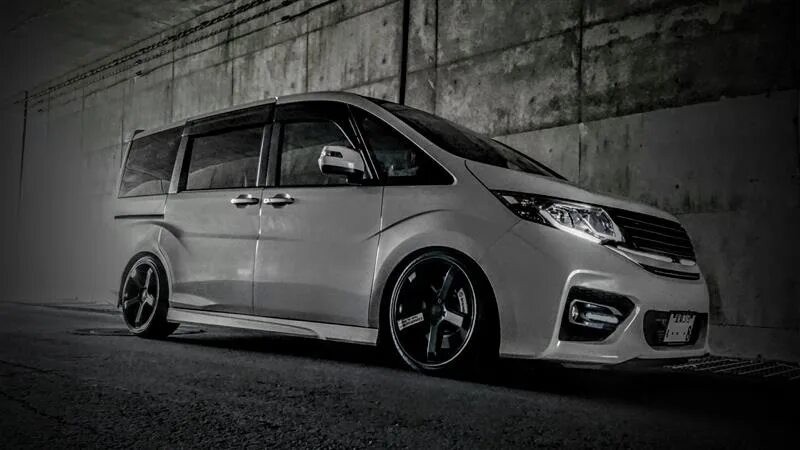 Honda Stepwgn, 2015, 1 500 куб. см. автомат, 4WD, бензин, есть птс, без пробега,